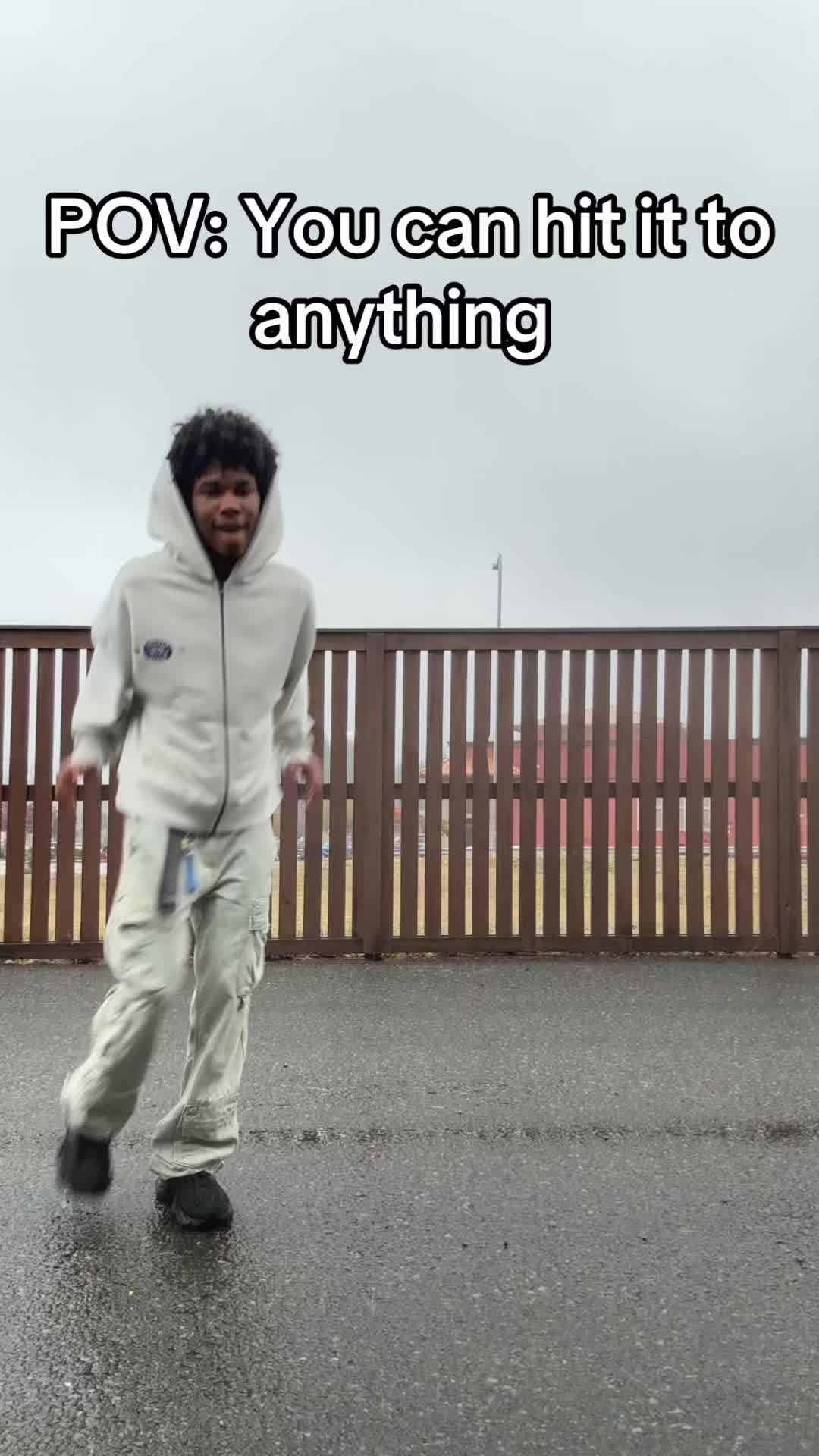 @￼