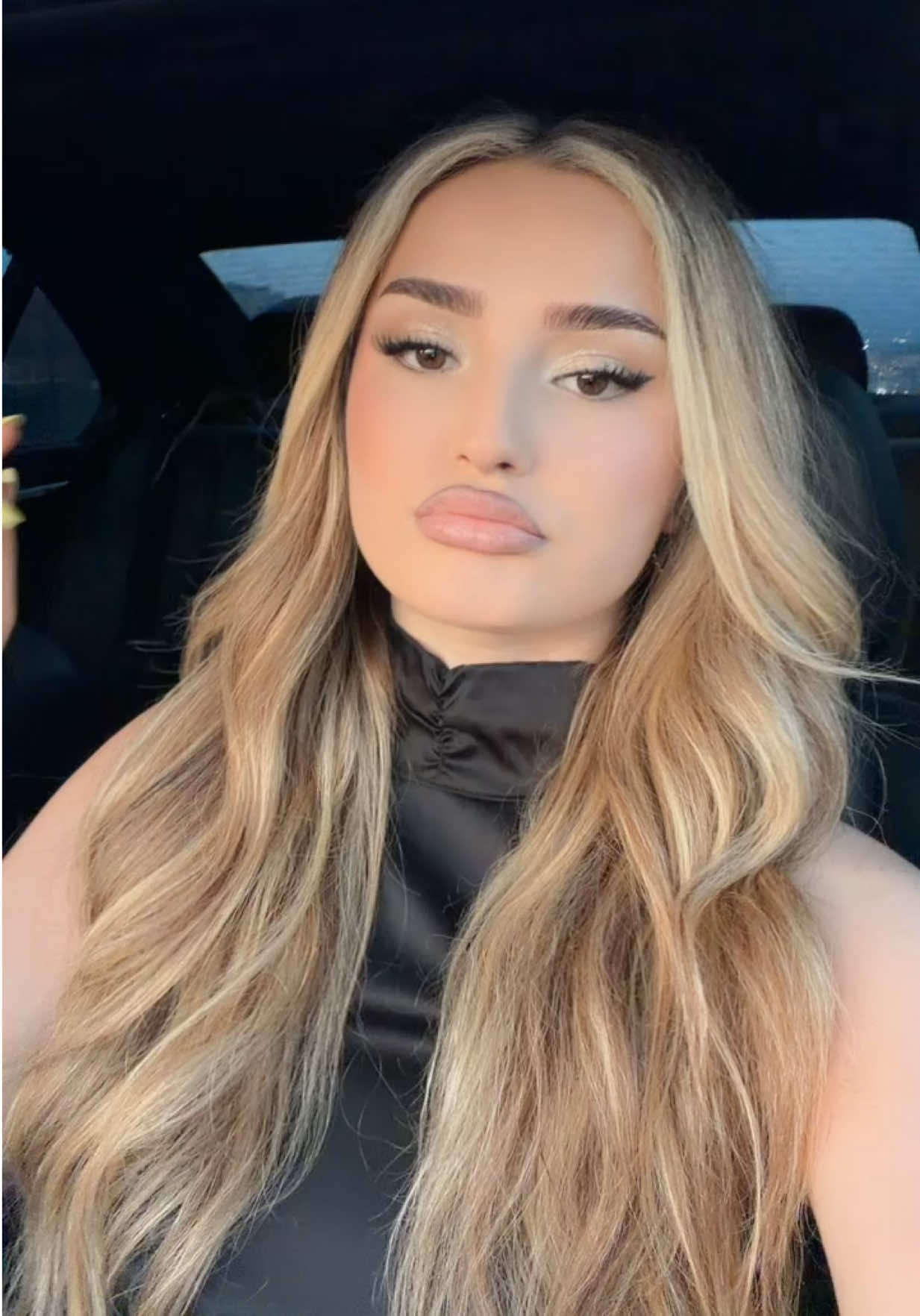 @𝐙