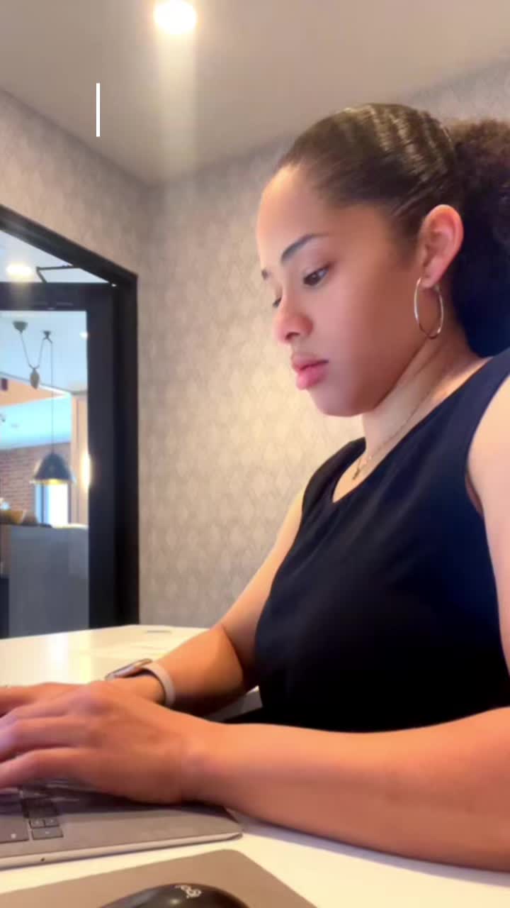@Courtnie