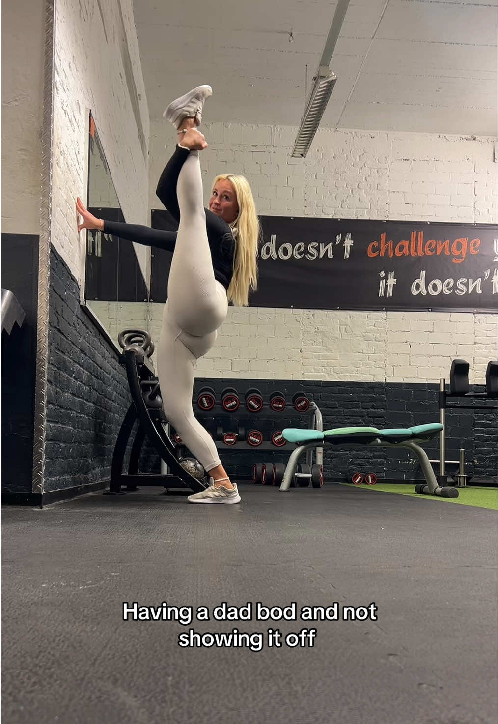 @blondiewithcatshair