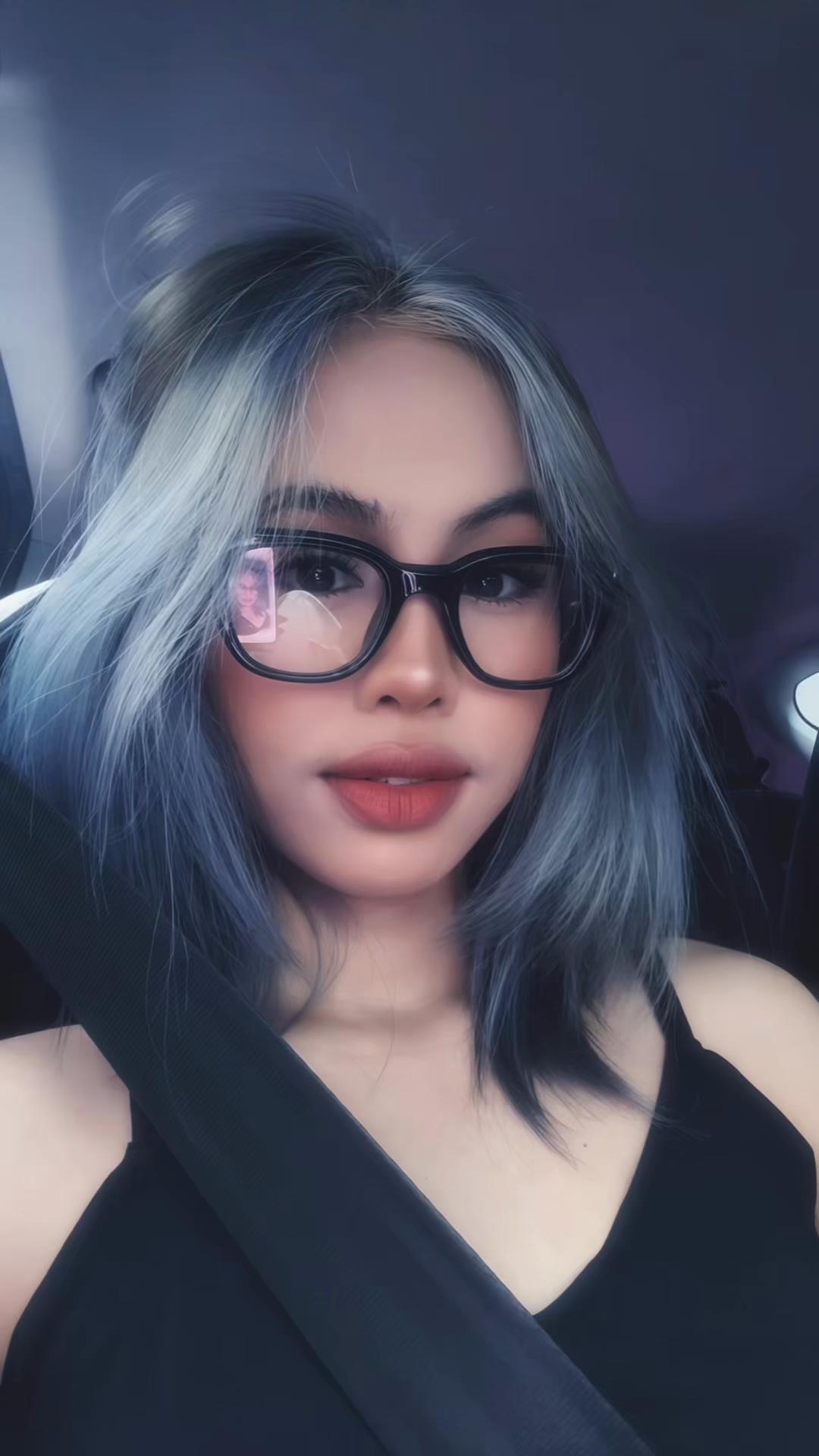 @ᴛᴡᴏ ꜰᴀᴄᴇ