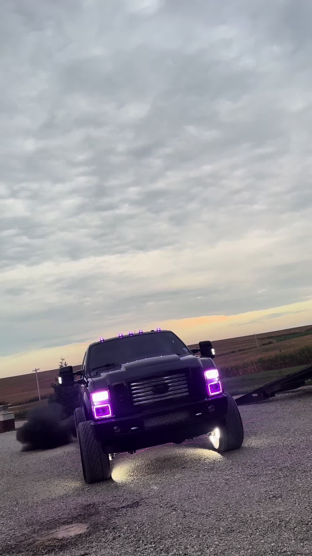 @𝔢𝔪𝔢𝔯𝔰𝔬𝔫 👑