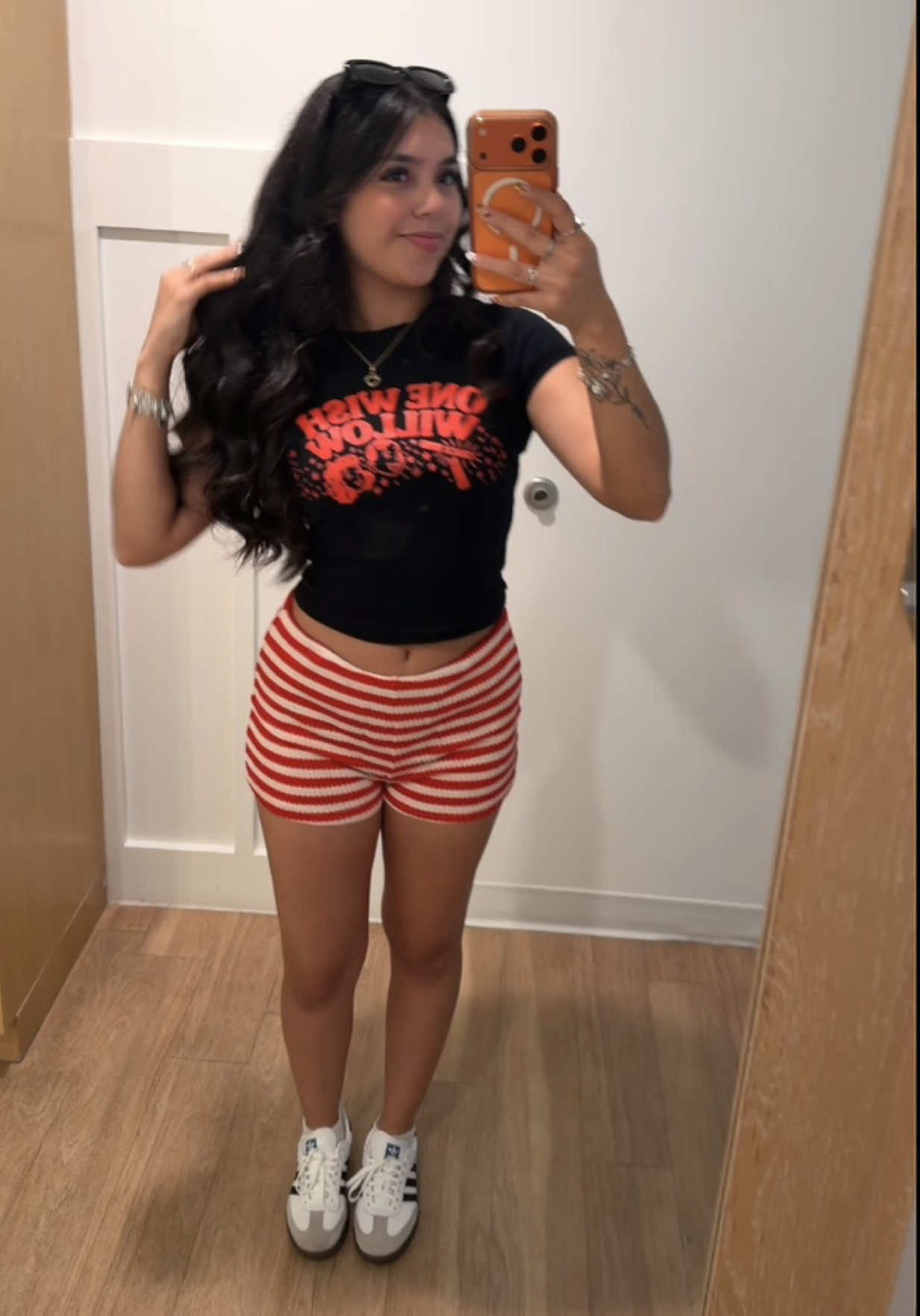 @️