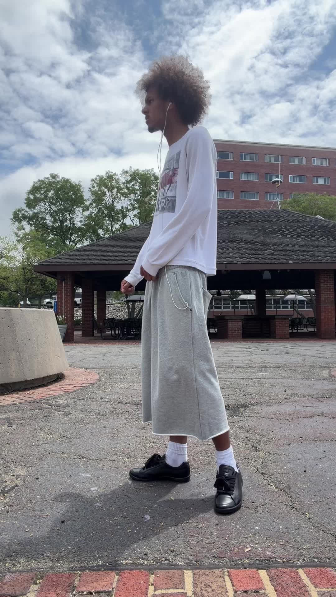 @v
