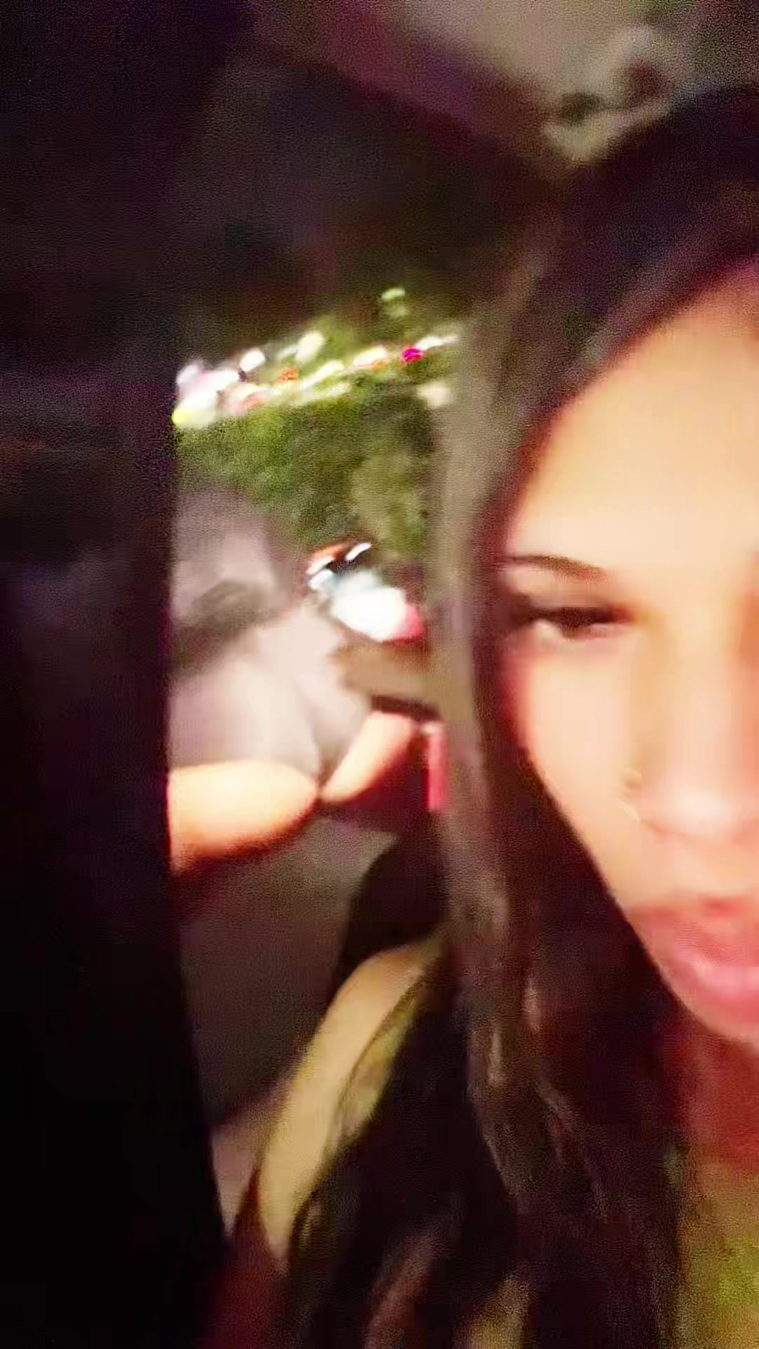@️