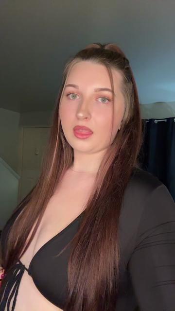 @Hayleigh rose🥀