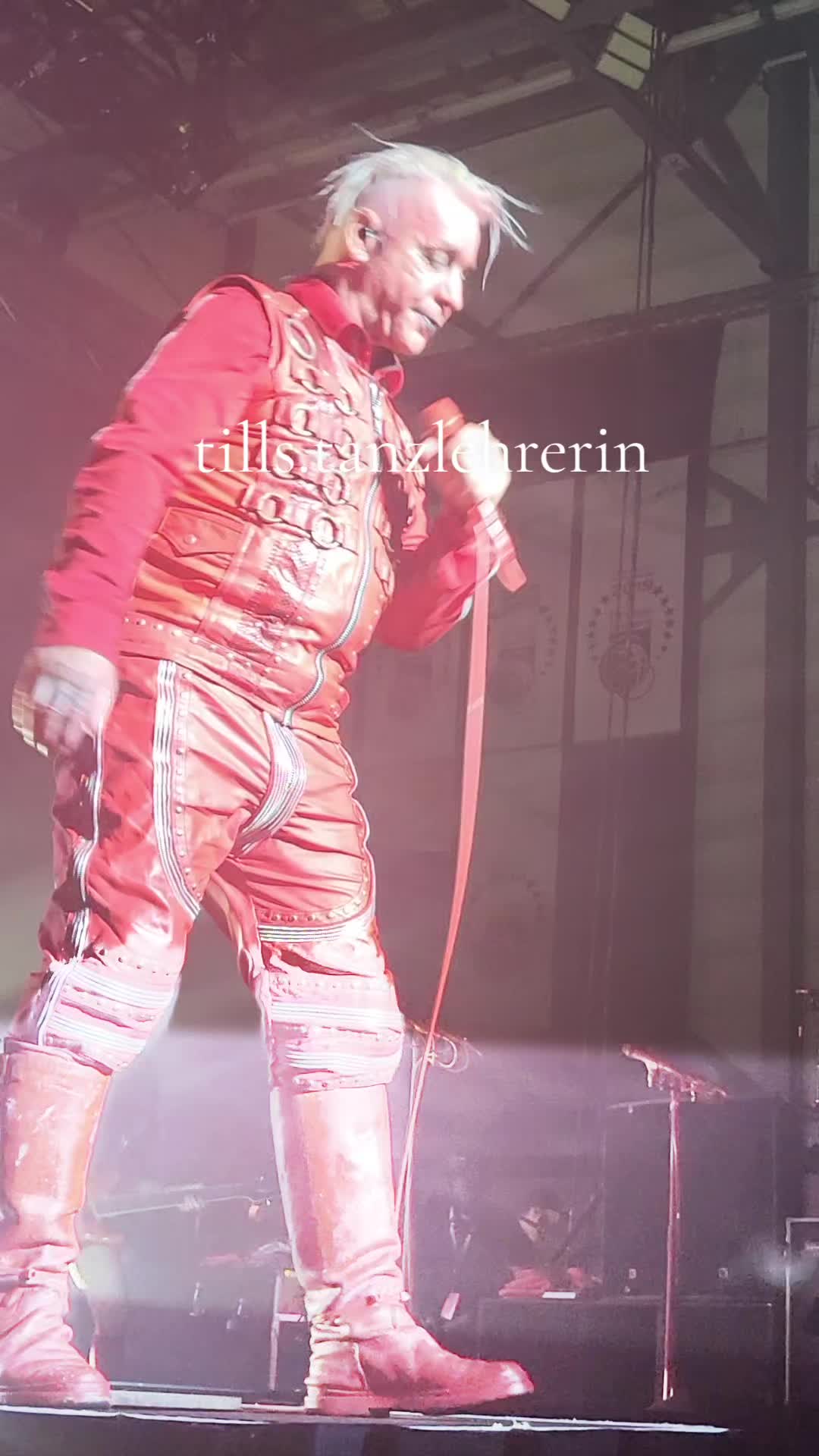 @Tills Tanzlehrerin