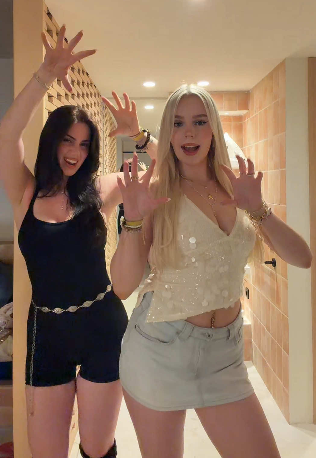 @mia