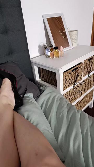 @KinkyLyrical