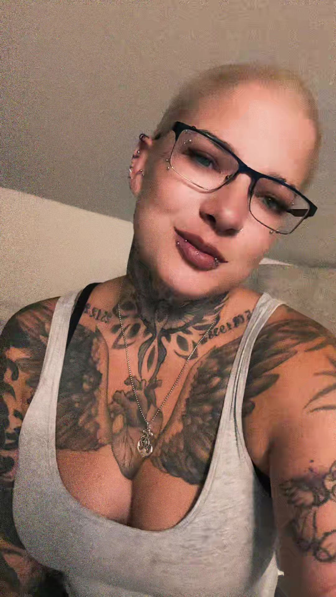 @🦋..𝓑𝓻𝓸𝓴𝓮𝓷_𝓢𝓸𝓾𝓵..🦋