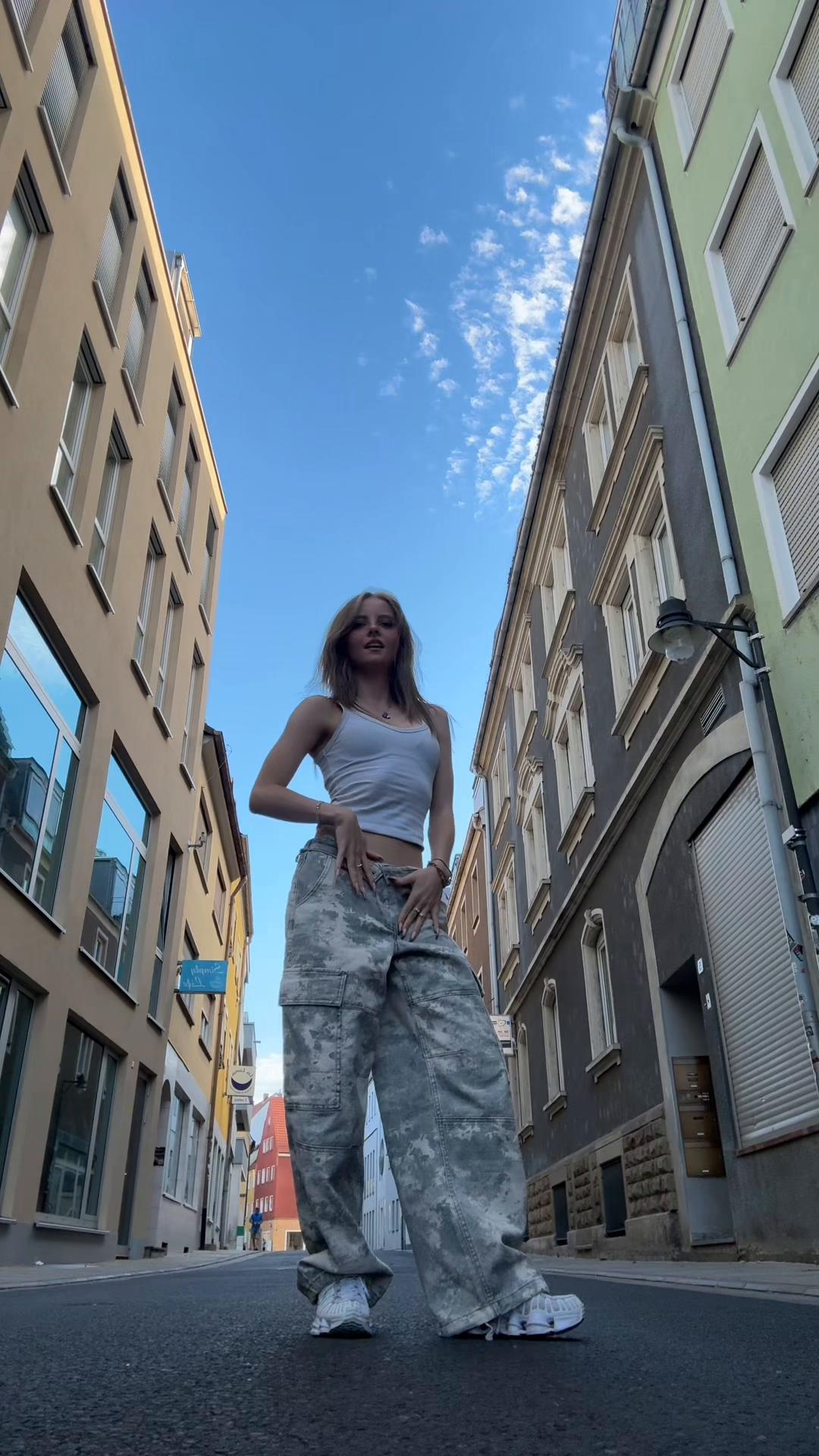 @alexandra ๐