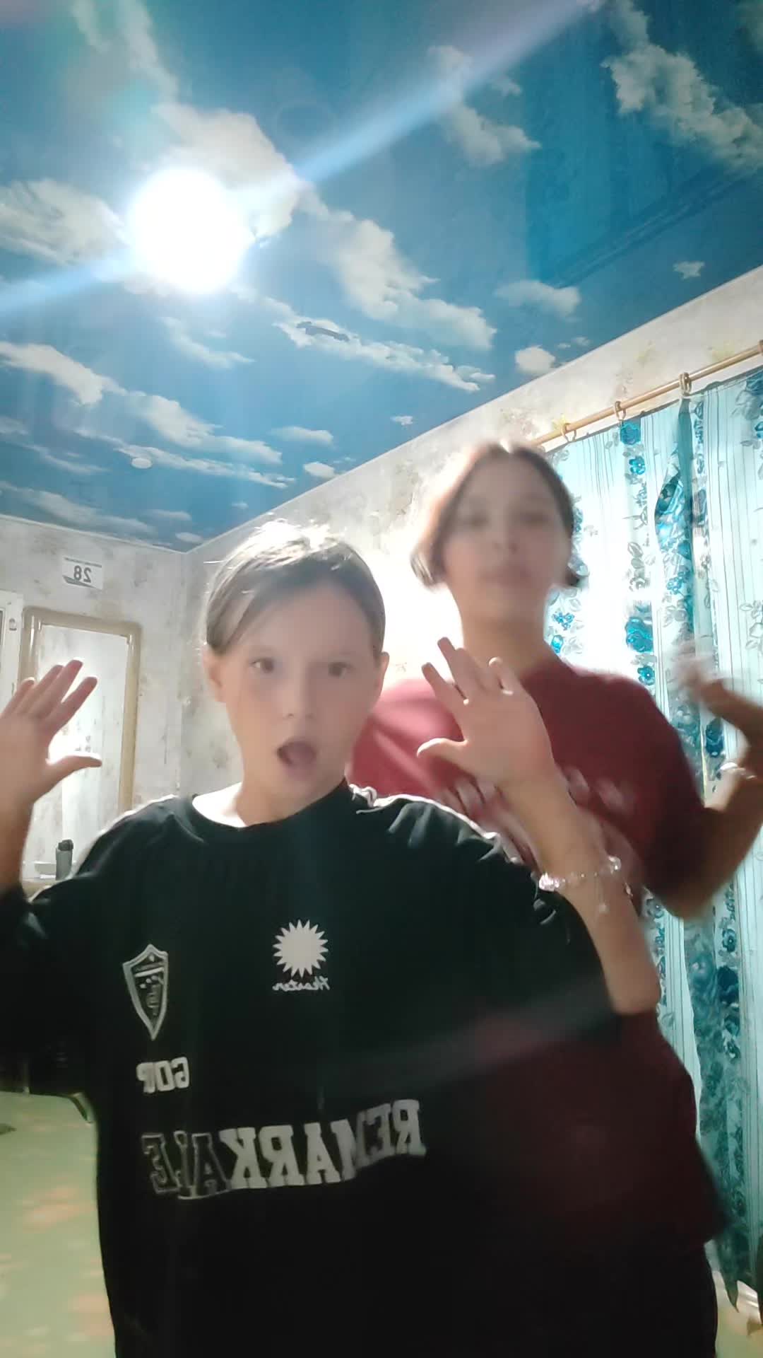@даша