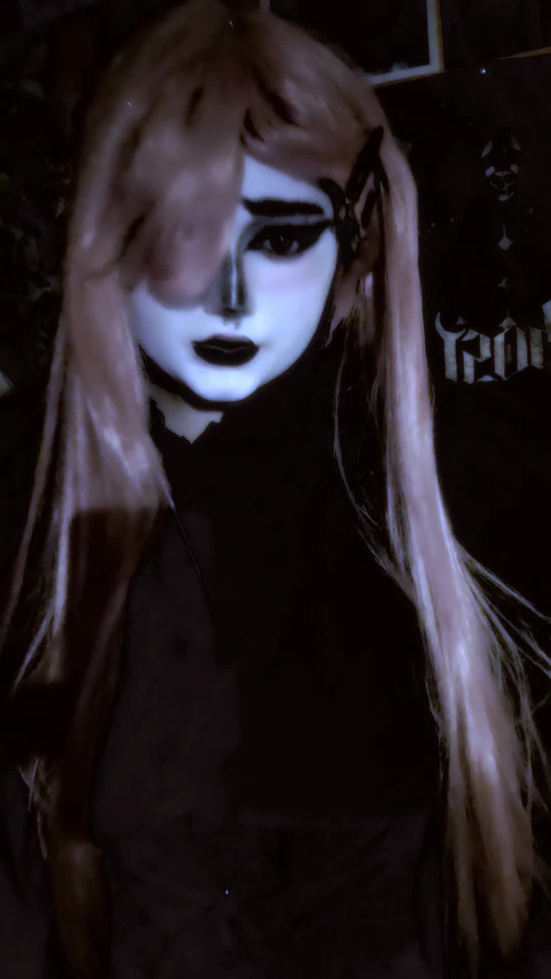 @Eva🦇🎸