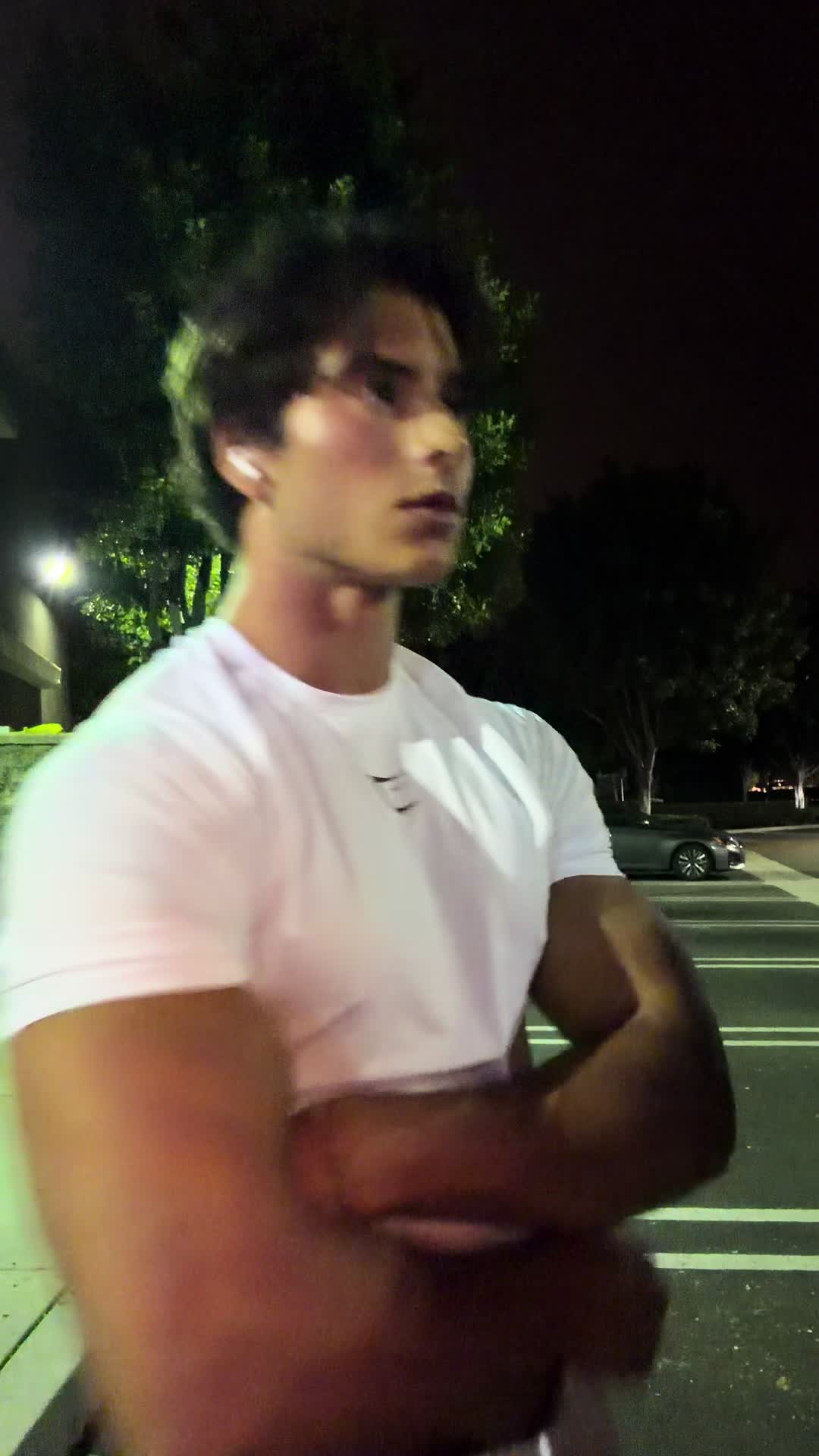 @LG