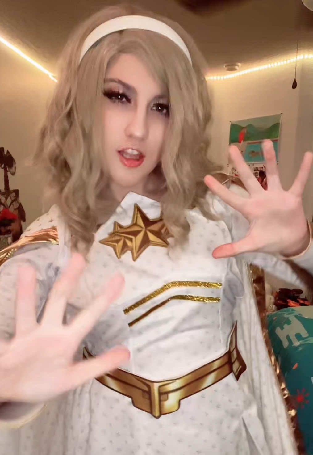 @alyson&ensp;(@stonefreebie)