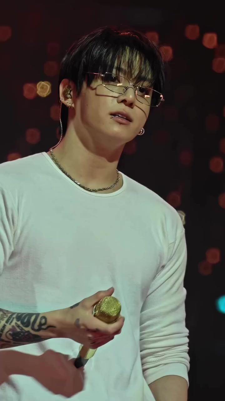 @_taehyungiee.v_