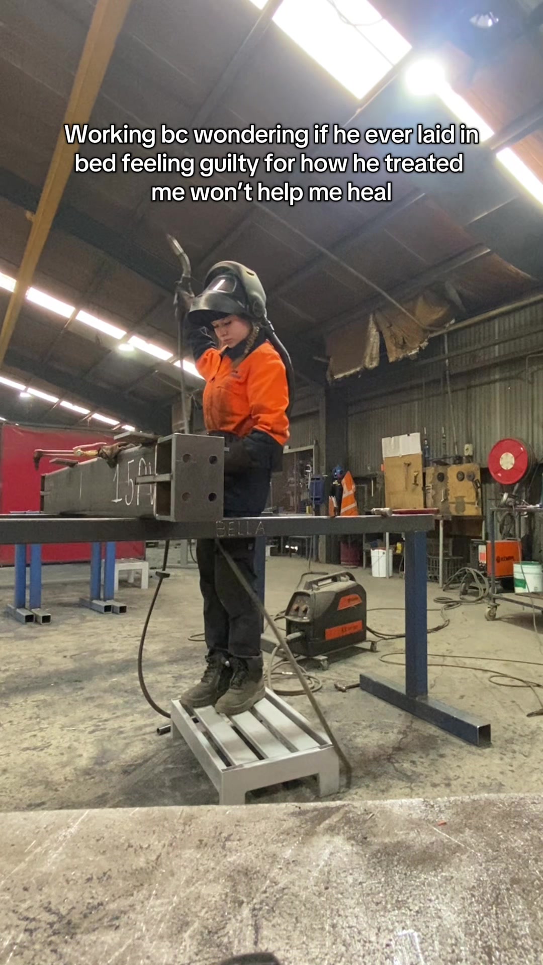 @itsizzywelds