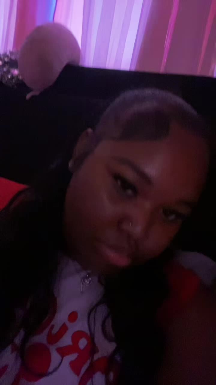 @👩🏽❤️💋👩🏾
