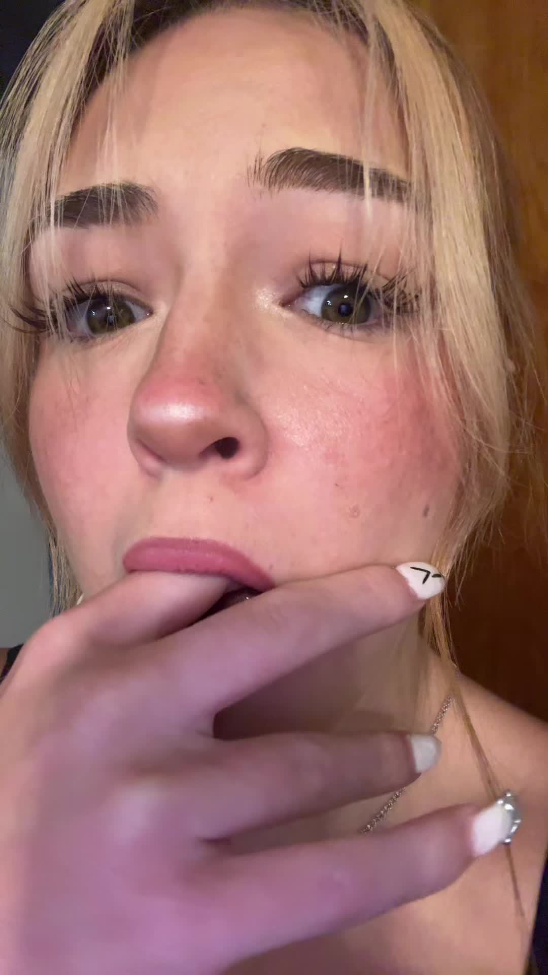 @livviesheaa