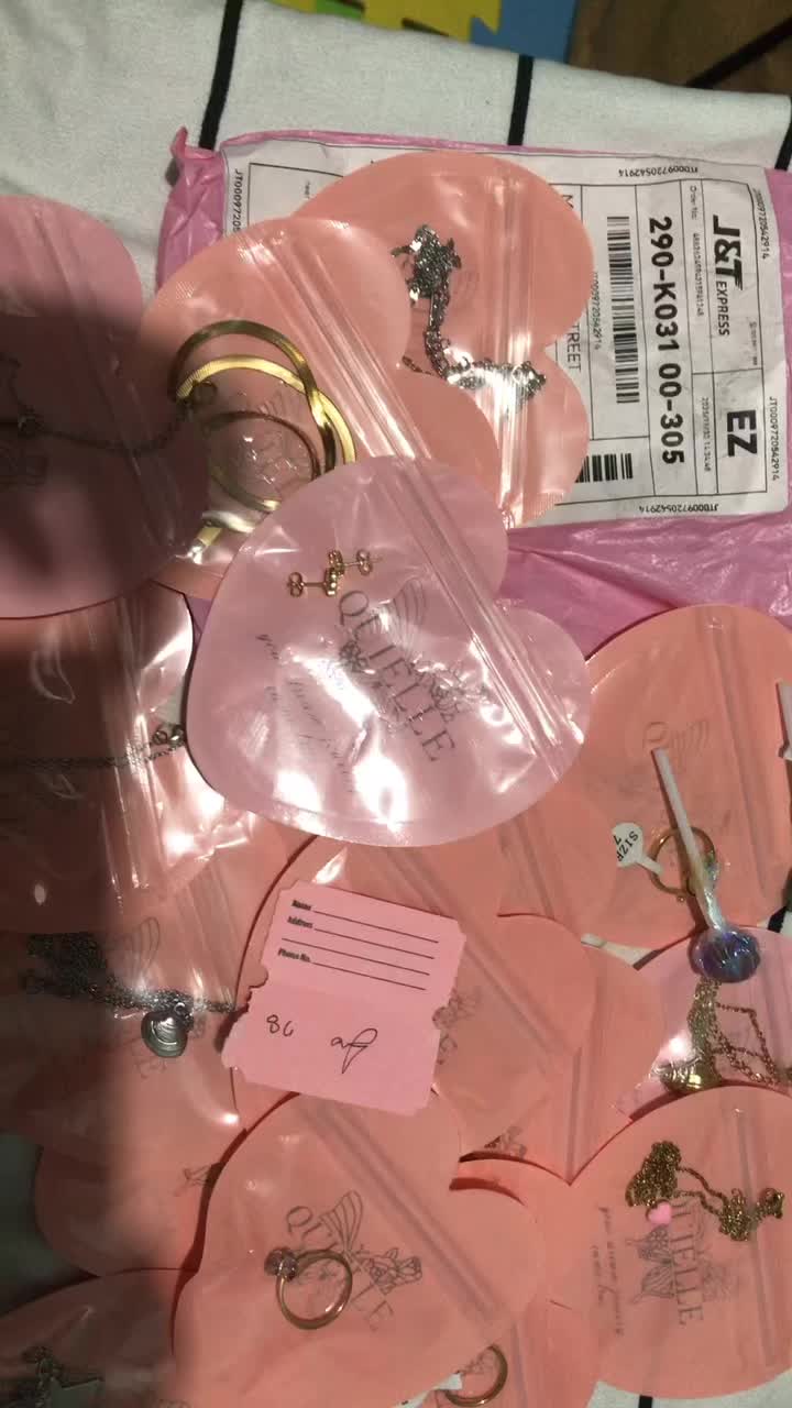 @MinCielaKook