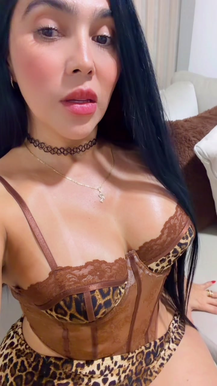 @Sarahblack