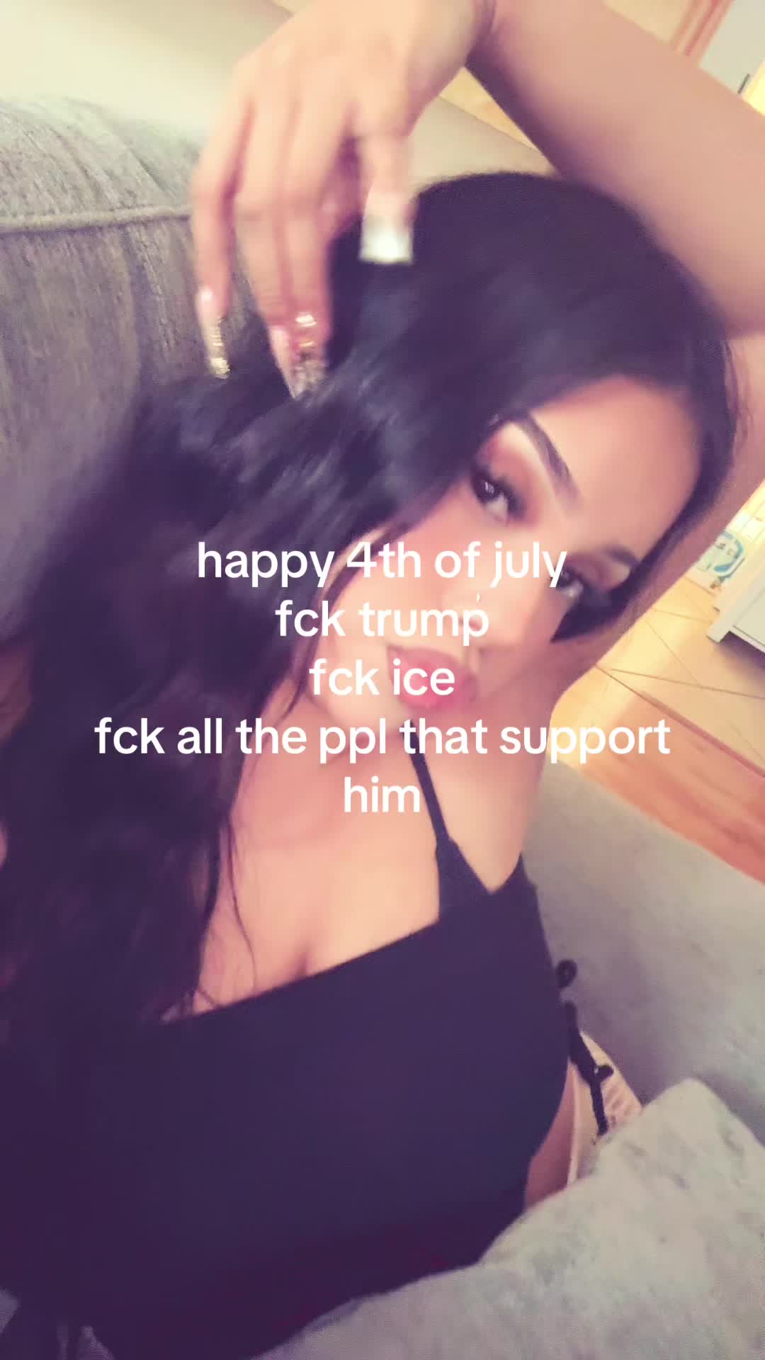 @𝑫𝑬𝑺𝑰
