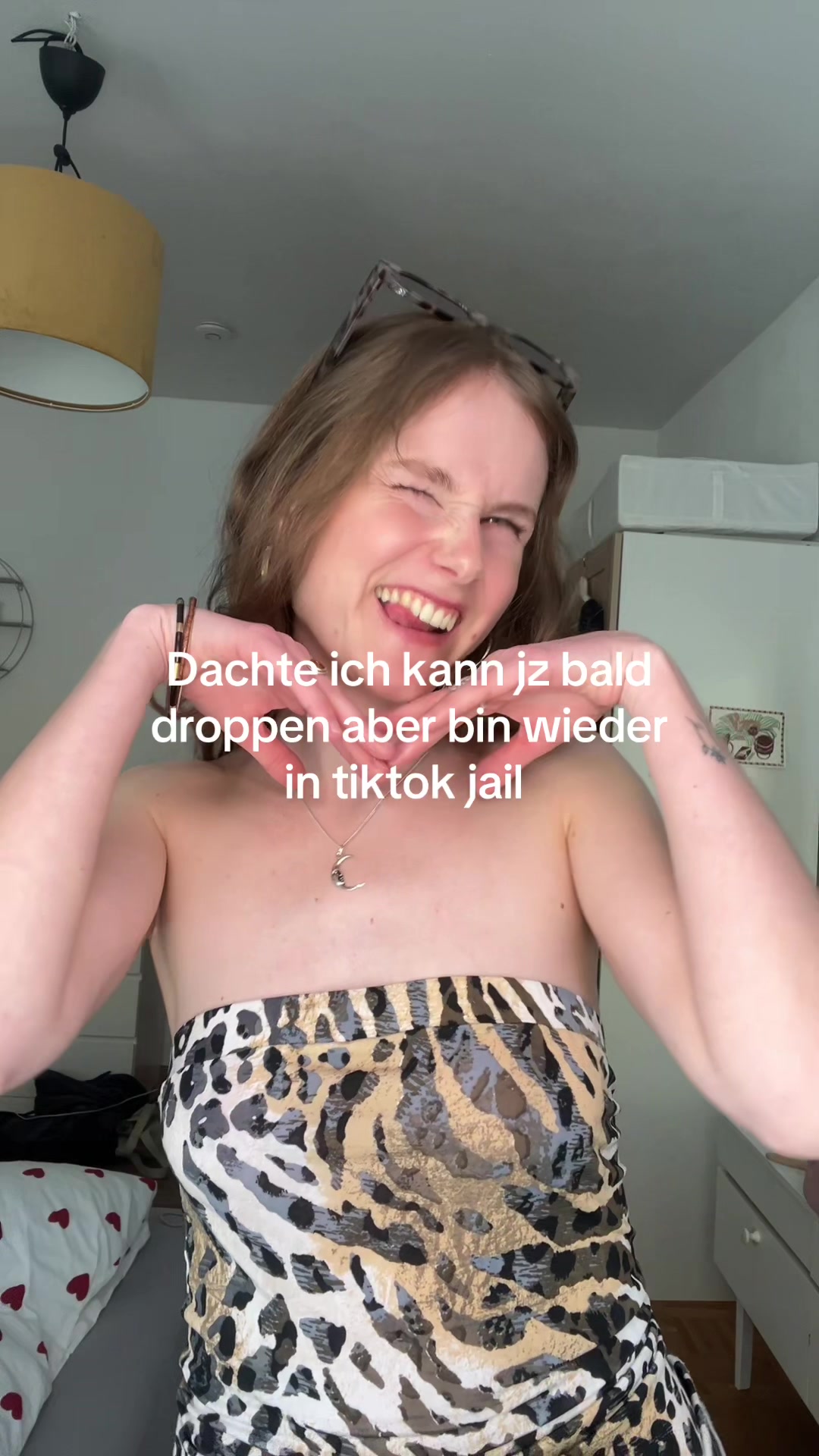 @itsqueenie69