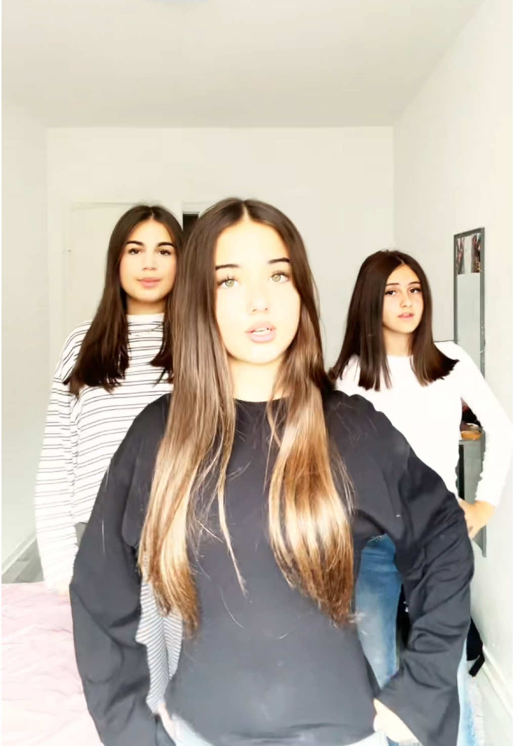 @elisaa