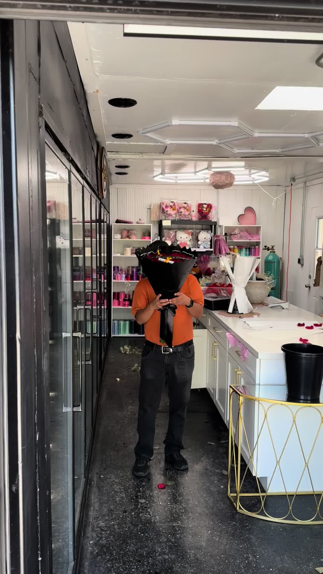 @Lalasbouquets