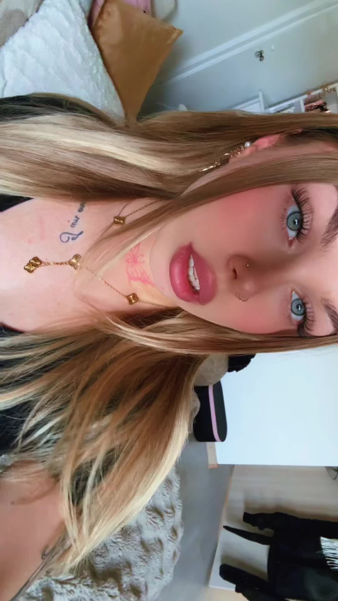 @Vivi
