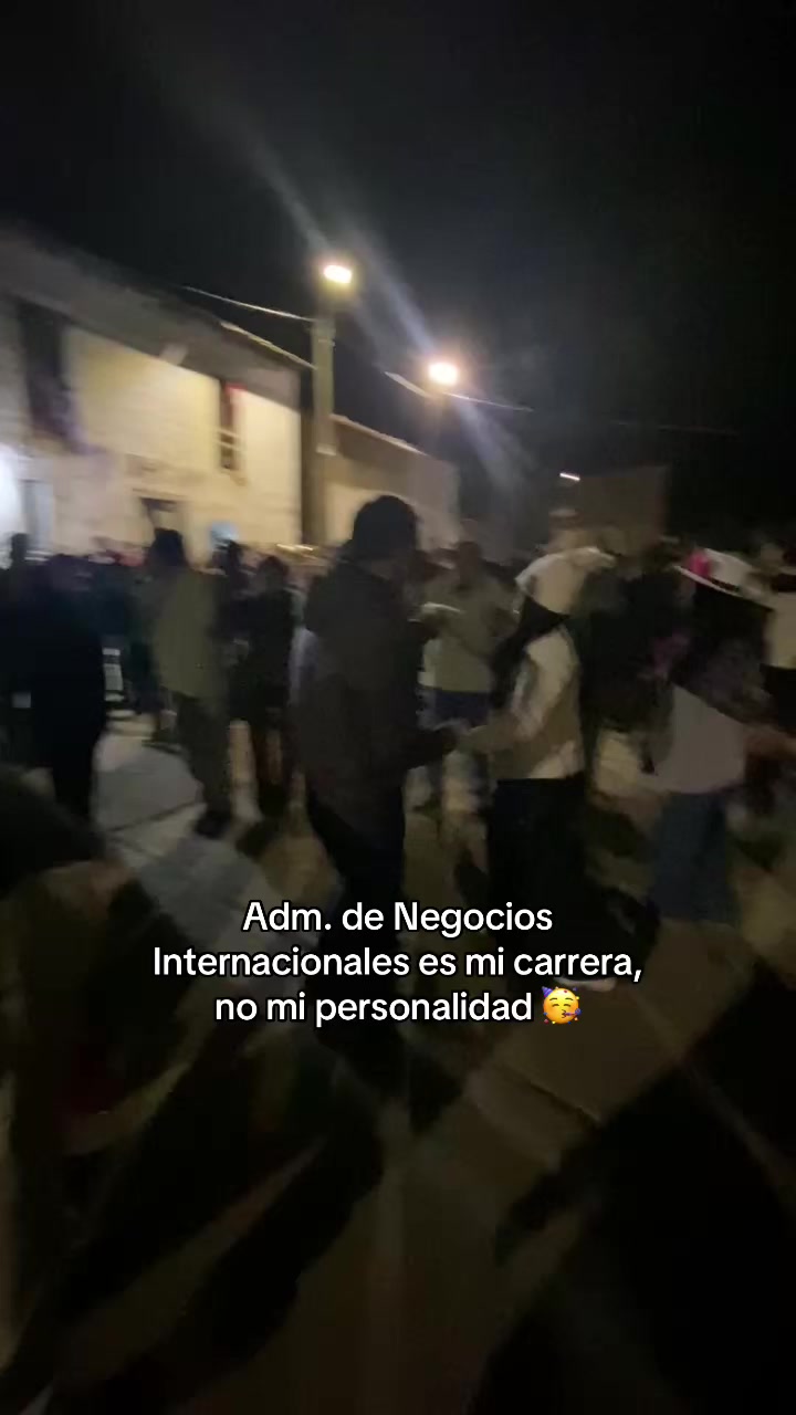 @Nico🦖