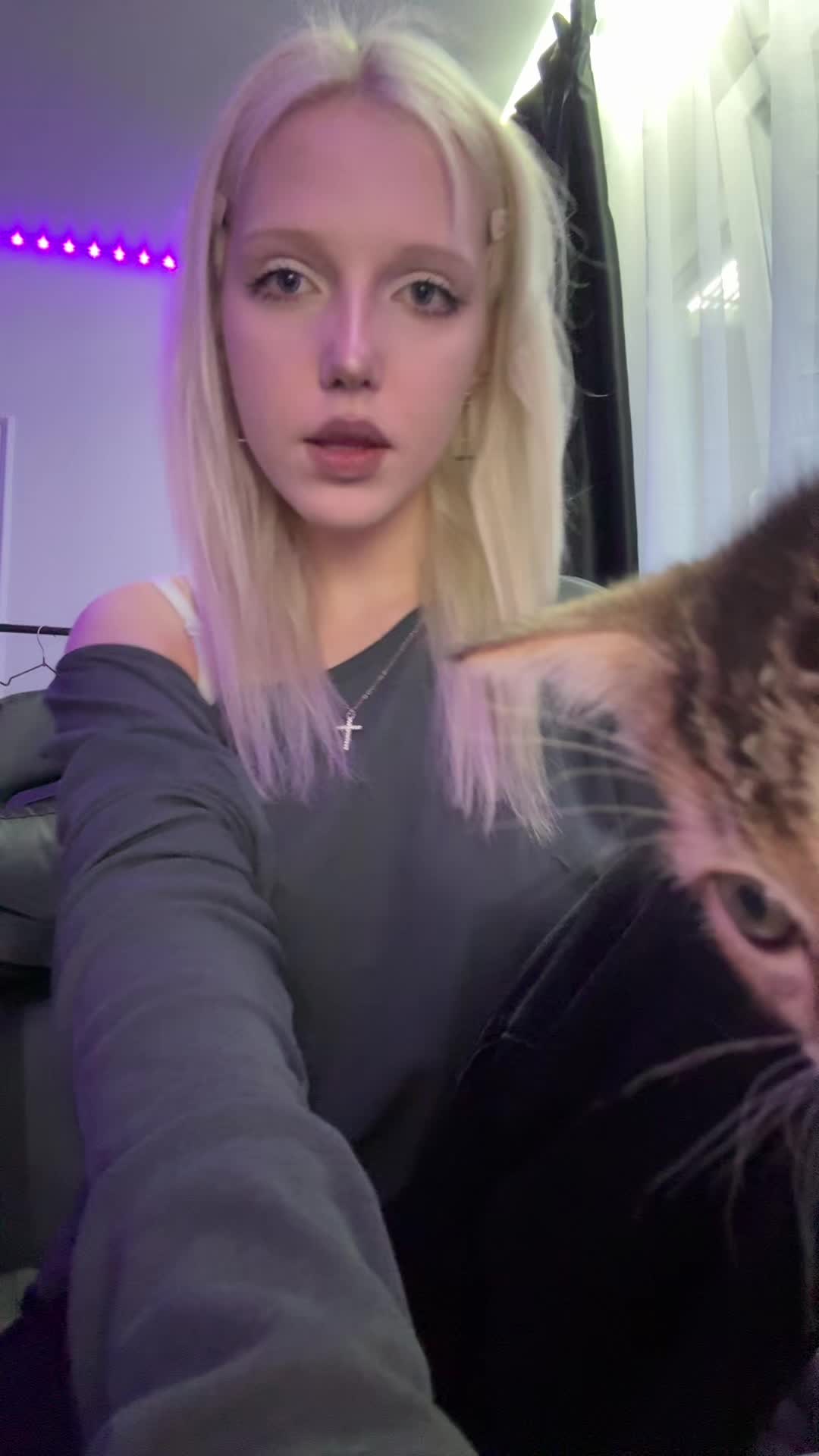 @naomi