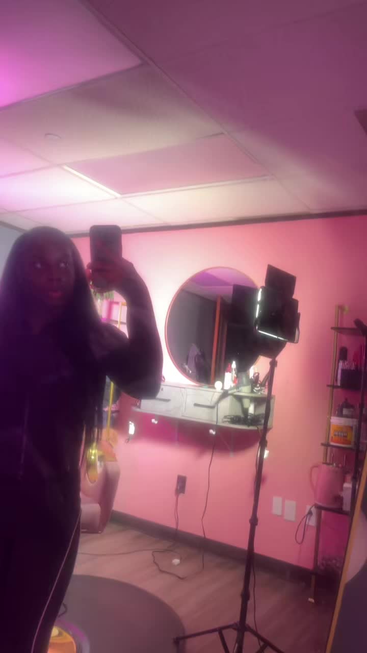 @Keshawn 💗👱🏾&zwj;♀️🛍️