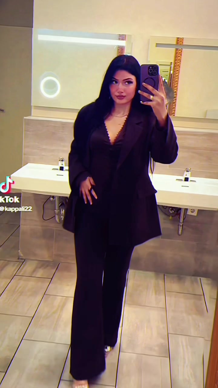 @renaangelova0