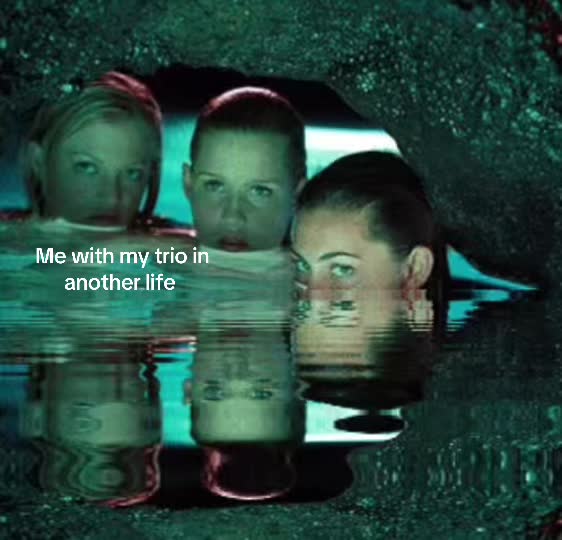 @𖣂