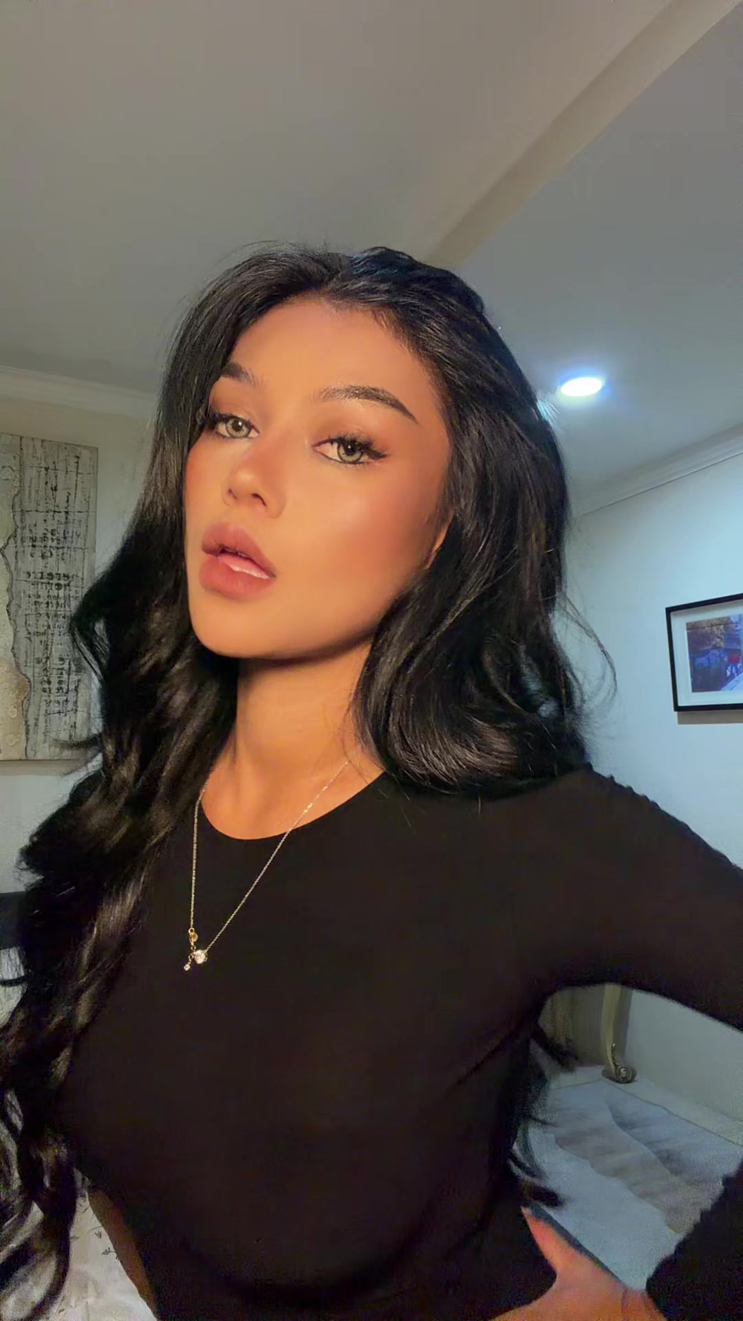 @Kikinii