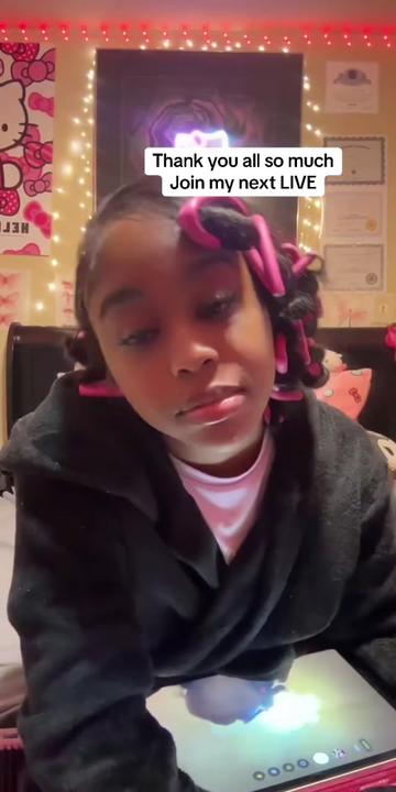 @therealariaj