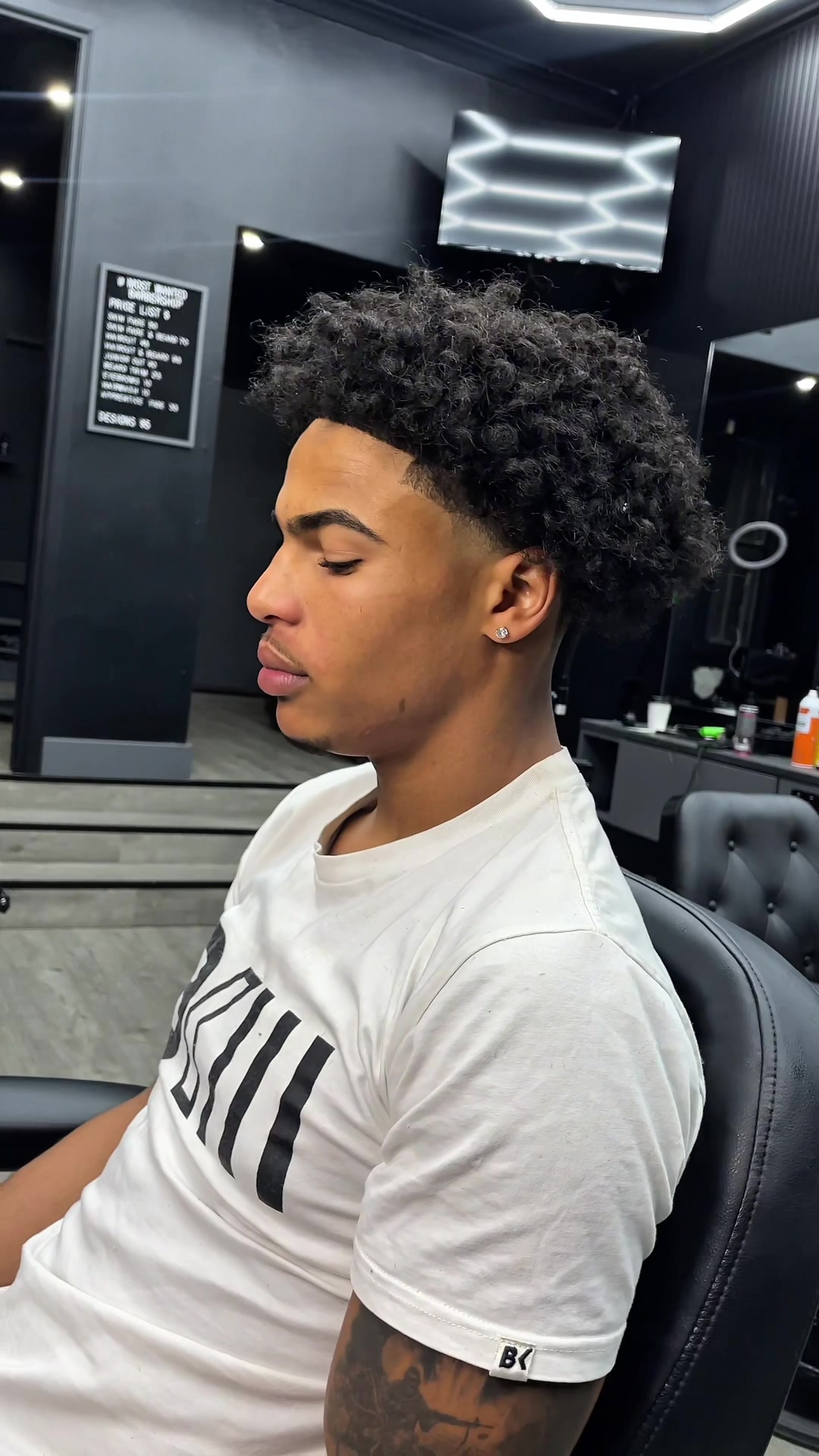 @💈