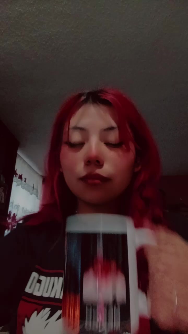 @Daniela_sempaii