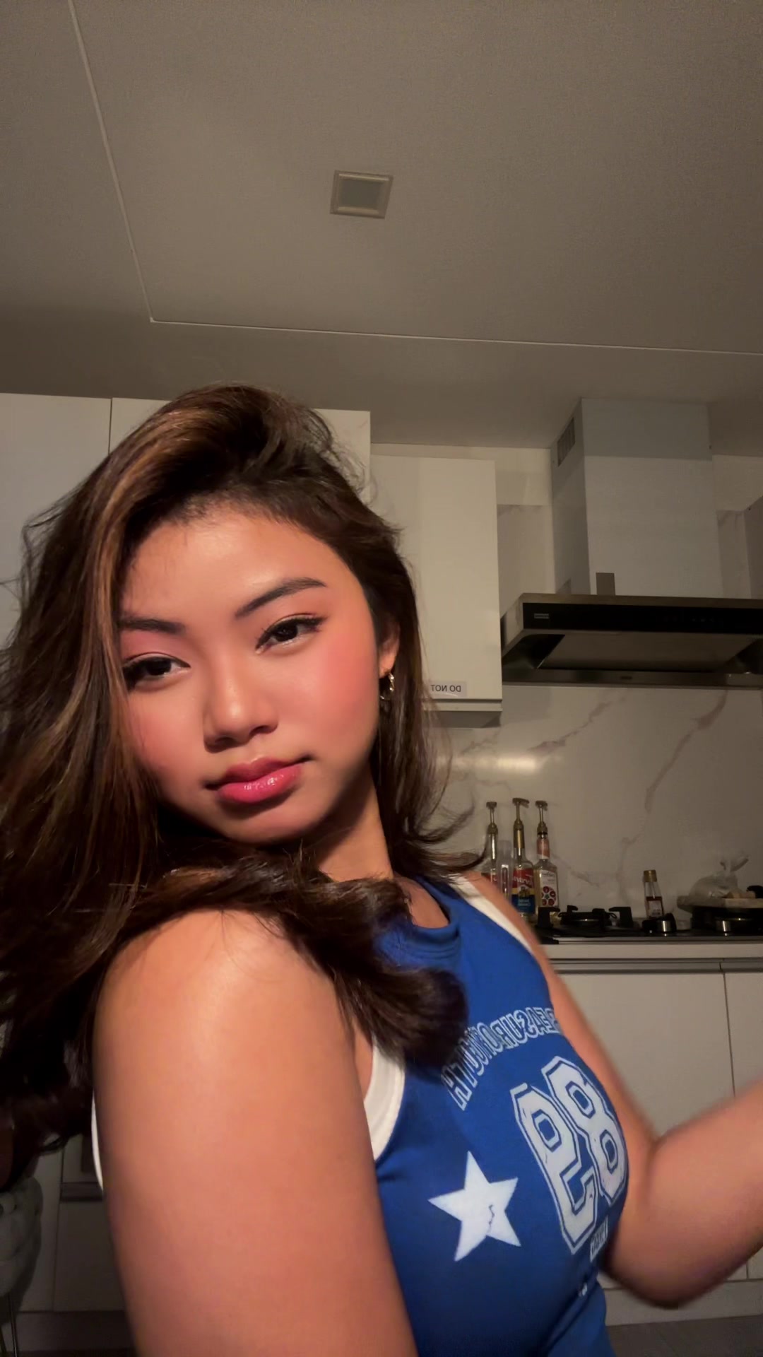 @Ella Dakz