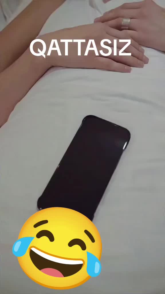 @✌️