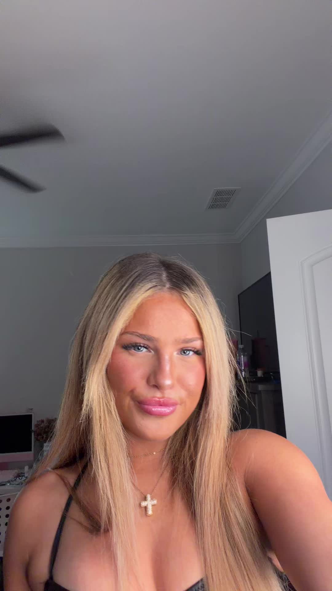 @👼
