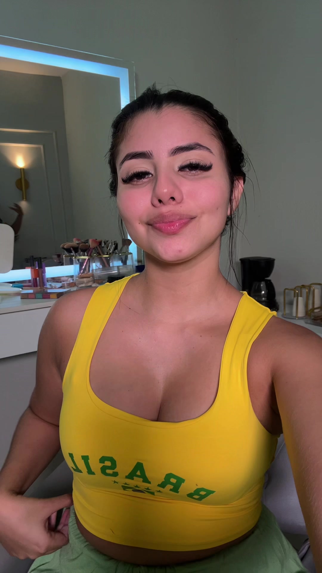 @_vivizona