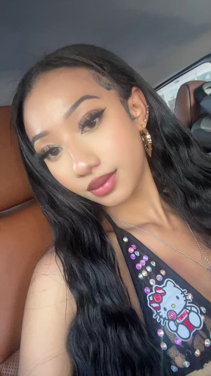 @Aniya Marie 🌈