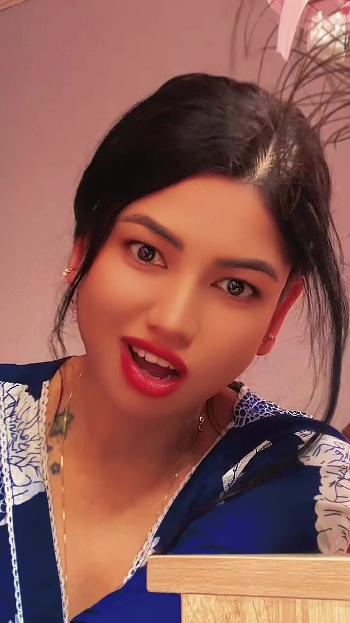 @RAVeeNa