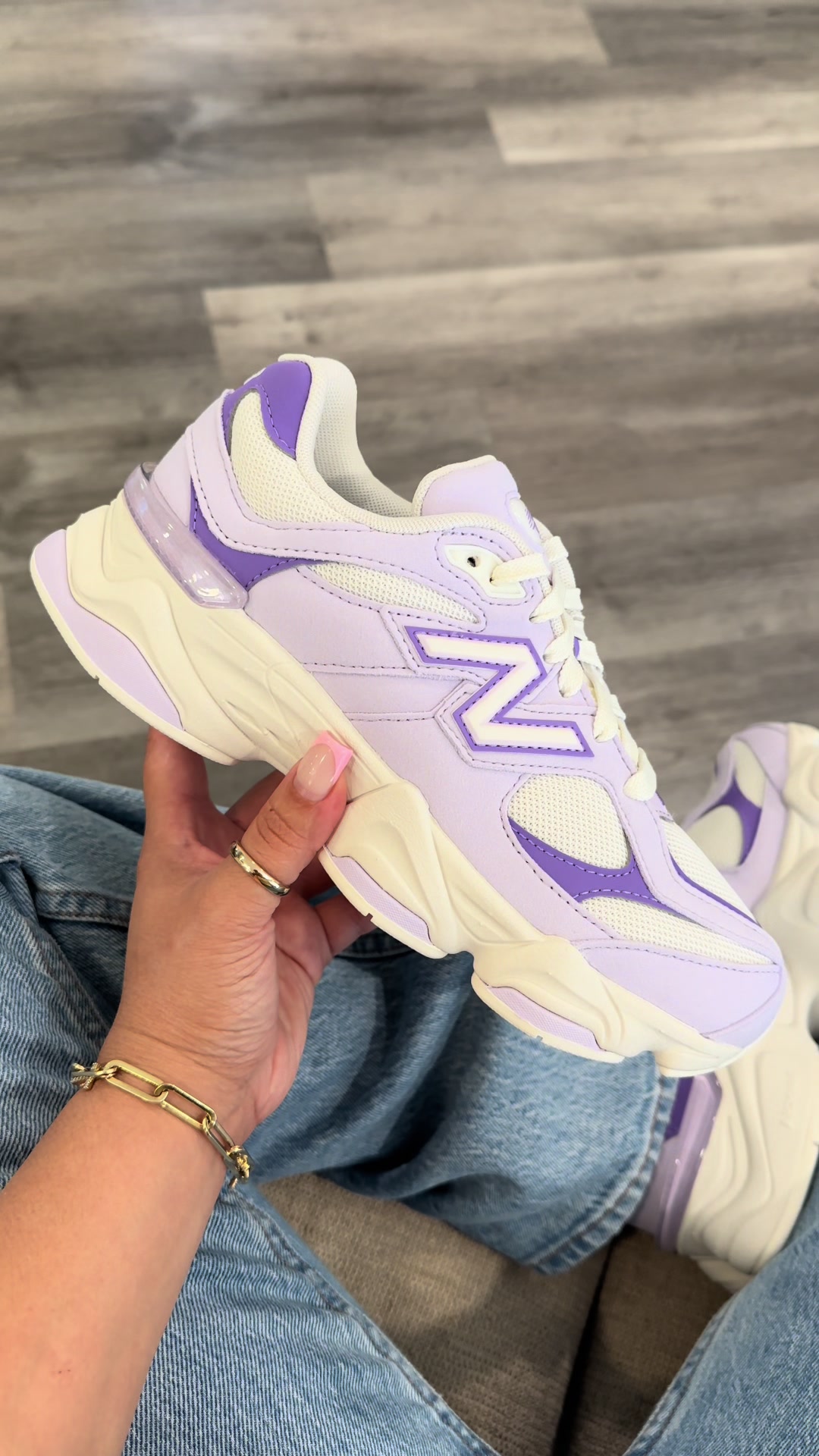 @levelupkickz