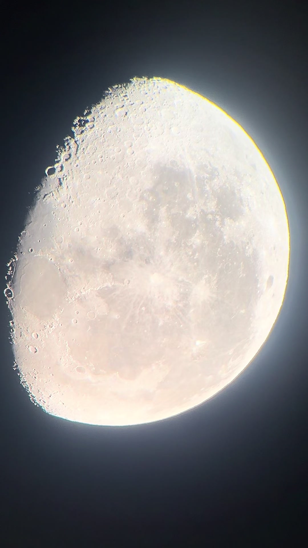 @moontaless