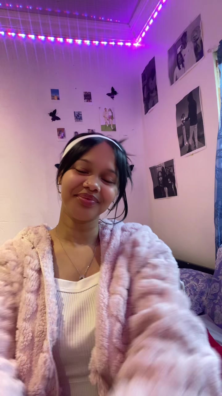 @𝑪𝒐𝒖𝒓𝒕𝒏𝒆𝒚𝑽𝒂𝒏𝒘𝒚𝒌🎀