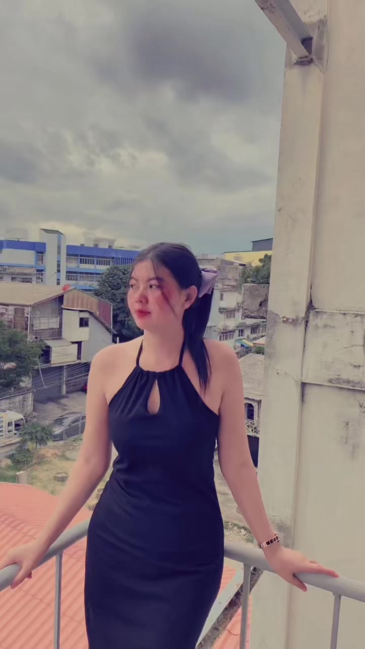 @🦋Nang Khin Moe🦋( ခင်မိုး )🍃