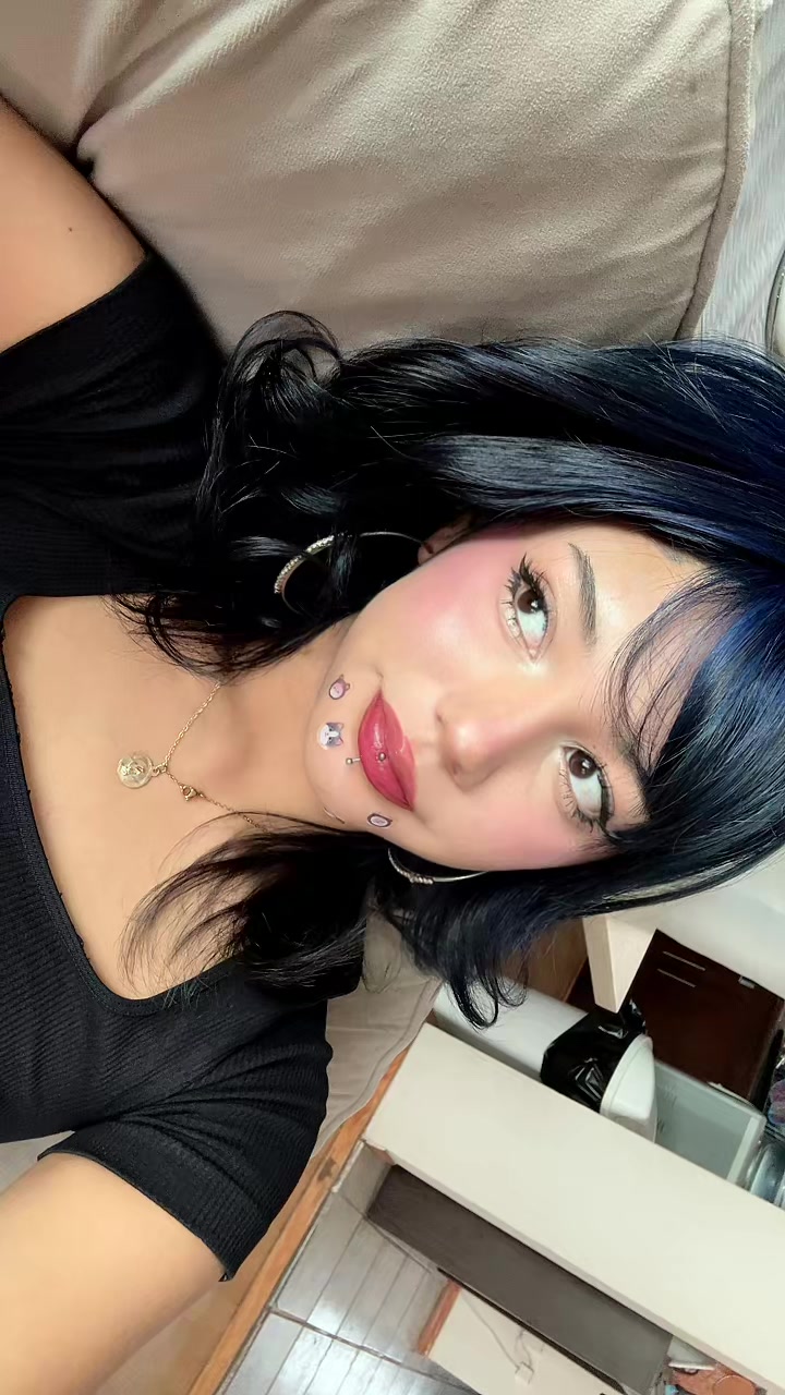 @Miku🕷️